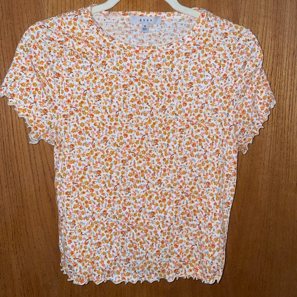 Gaze flower crop top size medium